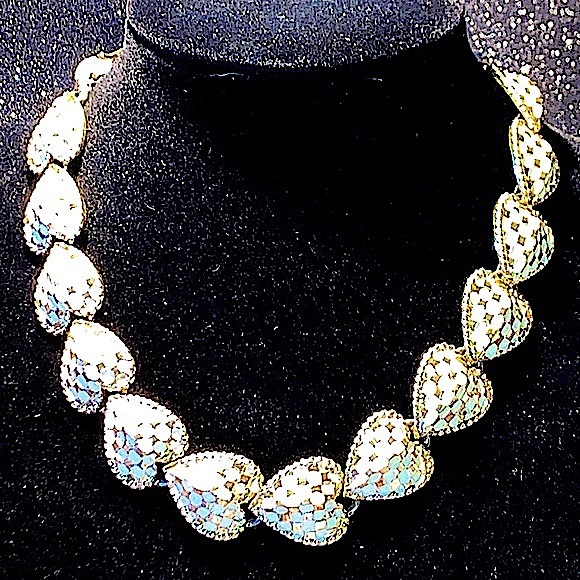 CORO HEART NECKLACE CREAM GOLD CHECK VINTAGE 15 INCH 13 LINKS - Picture 6 of 10